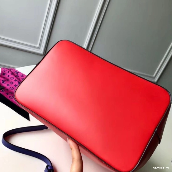 WIS LOUIS NÉONOÉ VUITTON 1204